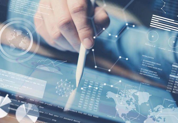 efektivním akvizičním kanálům a optimalizaci nákladů v procesu realizace projektu; krátkodobé půjčky na transakce zabezpečené likviditní nemovitostí, za maximálně výhodných podmínek.