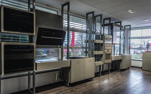sprchové systémy 40 47 Odsavače par komínové 47 51 Odsavače par ostrůvkové a vestavné NOVÝ SHOWROOM Na začátku roku 2019 jsme otevřeli nově