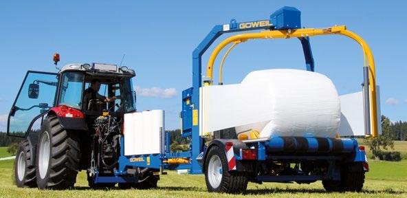 G5020 OVÍJECÍ STROJ NA KULATÉ BALÍKY TECHNICKÉ ÚDAJE // ZÁKLADNÍ VYBAVENÍ ZÁKLADNÍ VYBAVENÍ Dvojité ovíjecí rameno Hydraulicky sklopný ovíjecí stůl 4 x transportní pás s vedením, 4 x vodící kladka