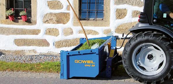 automatického blokování koncové polohy u jednočinného provedení Ploché dno lžíce s navařenou otěruvzdornou lištou HARDOX 500 Snímatelná zadní stěna / kyvná bočnice STANDARDNÍ VELIKOSTI Hloubka