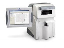 Měření nitroočního tlaku 23 4.6 Ocular Response Analyzer (ORA) První přístroj umožňující měření biomechanických vlastností rohovky in vivo (obr.11).