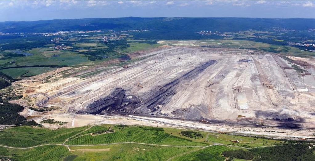 Doly Bílina Rozloha dobývacího prostoru: 44 km² Odbytová těžba uhlí: řádově 9,5 mil.