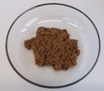 výrobě nebyla využita pouze Biomasa PNC, ale i nějaká kvalitnější přísada. Případně může jít jen o rozdíl daný různými šaržemi. Zápach substrátu v čerstvém stavu je velmi slabý a spíše příjemný.