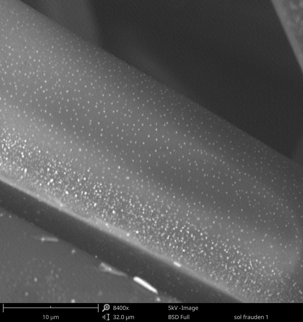 PATENTOVANÁ NANOTECHNOLOGIE STOPBAC Výsledkem je hybridní polymerní matrice Ag+ vázané v roztoku s obsahem AgNO3 Antimikrobiální účinek zajišťují