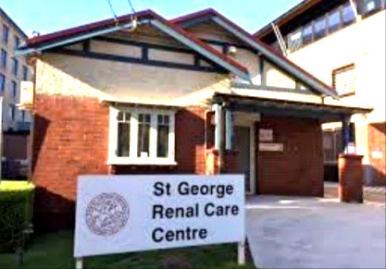pokročilým onemocněním ledvin. Mimořádně přínosná byla stáž v Saint George Hospital v Sydney, kde pod vedením předního paliativního specialisty v nefrologii dr.