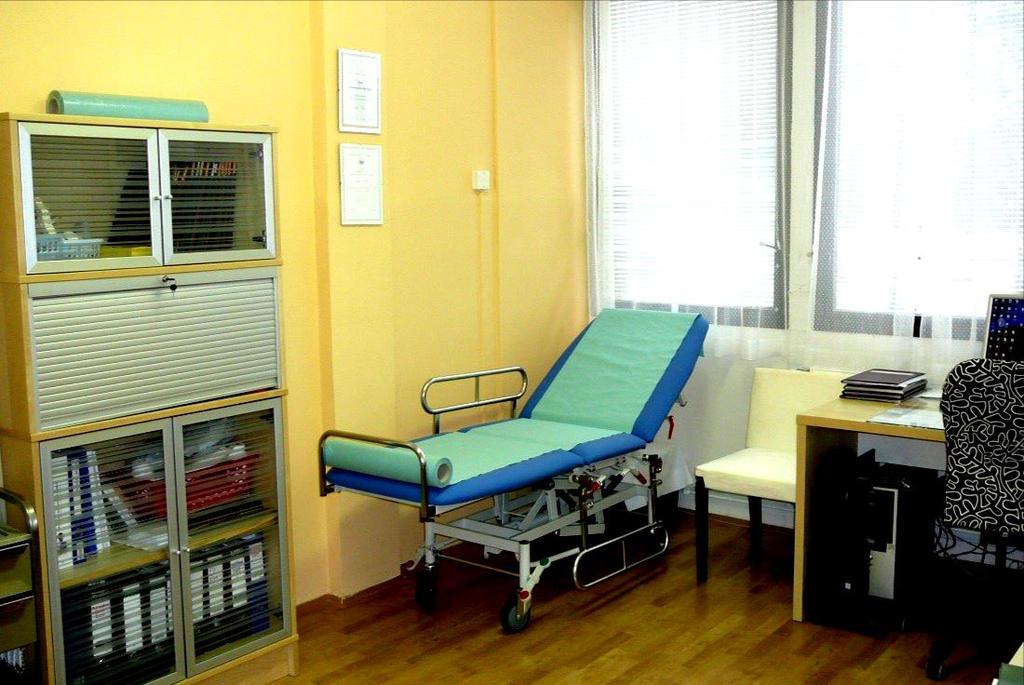 Klinický psycholog Psychologickou péči o dialyzované pacienty i pacienty na interních a ošetřovatelských lůžkách zajišťují dvě klinické psycholožky.