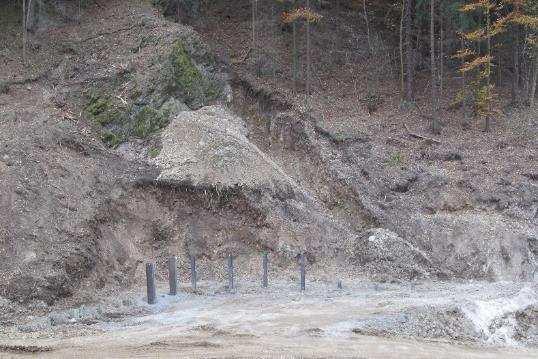 prognózy úrovně báze pokryvů určené na základě inženýrskogeologického průzkumu, který byl součástí zadávací dokumentace. Obr.