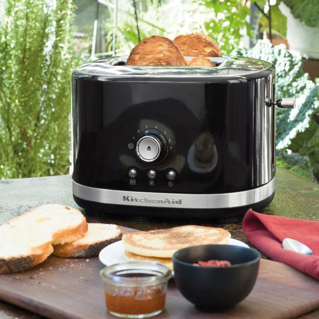 ovládanie so zdvíhacou páčkou na extra vysoké zdvihnutie pečiva שליטה ידנית וידית הגבהה B Automatic cycle toasting Automatyczny cykl opiekania Automatický cyklus opékání Tostiranje automatskim