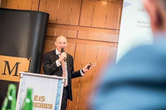 Management, Tomáš Vlk, hlavní analytik Patria Finance, poradce PwC Zenon Folwarczny a Jaroslav Otenšlégr, šéf Investičního klubu.