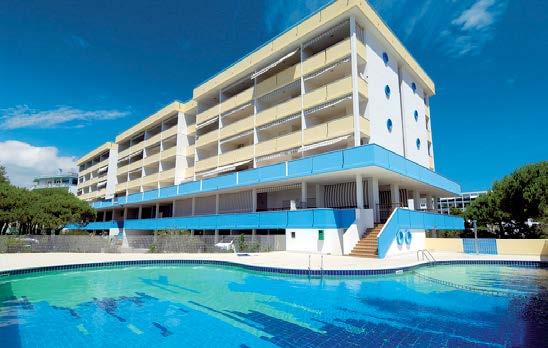 AARTMÁNY BIBIONE do 350 m od pláže 9 RESIDENCE ITACA 20m OBYTY NA 7 NOCÍ Několik desítek privátních apartmánů v rámci řady více apartmánových domů či vilek po celém středisku Bibione.