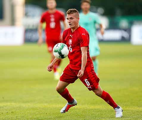 Je Matějů postoupil do Serie A Fotbalisté Brescie včetně českého obránce Aleše Matějů si po osmi letech vybojovali návrat do Serie A.