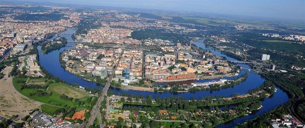 MĚSTO NA ŘECE