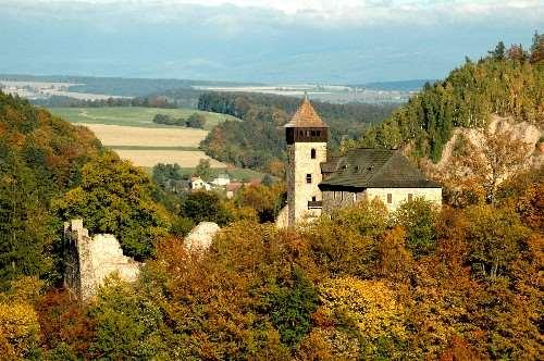 Obec Záchlumí pořádá 11. a 12. května 2019 Pouťová mše se bude konat v neděli 12. května v 15.00 hodin v místní kapli Krista Dobrého pastýře mši bude sloužit p. ThDr.