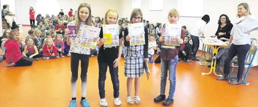 prodejně vás vždy ochotně obsloužili a případně i poradili s náhradním řešením. Před lety tady pracoval jako prodavač pan Karel Houdek z Praskoles.