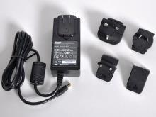 (17136623) S adaptéry pro Austrálii, euro-zásuvky, Severní Ameriku,