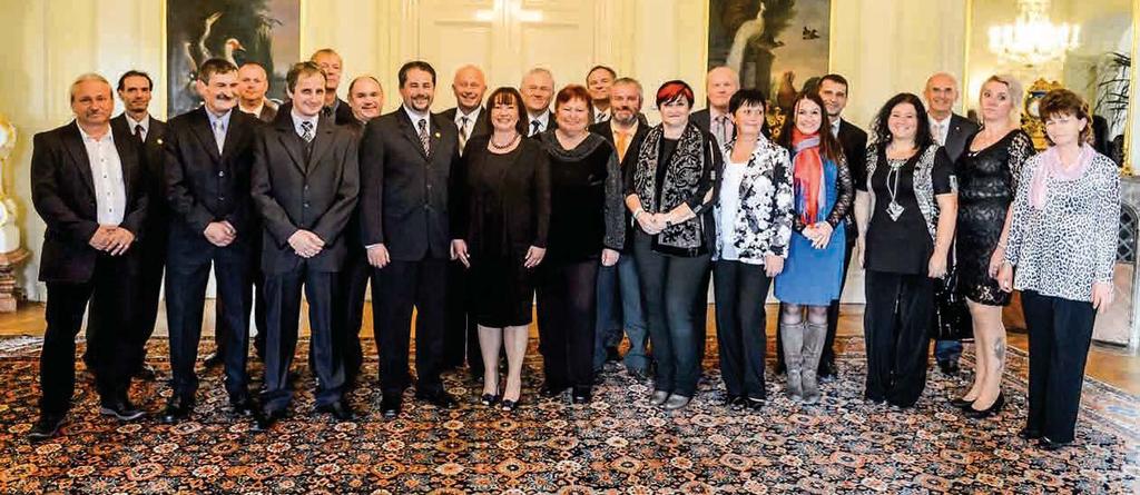 1919 2019 Krev hraje v současné medicíně nezastupitelnou a stále rostoucí roli. Je jí potřeba při těžkých úrazech, operacích, léčbě otravy. Jsou na ni odkázáni např.