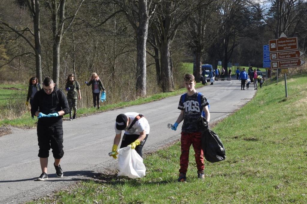 Den Země 27. ročník úklidu Moravského krasu se uskutečnil v sobotu 14. 4. (severní a střední část).