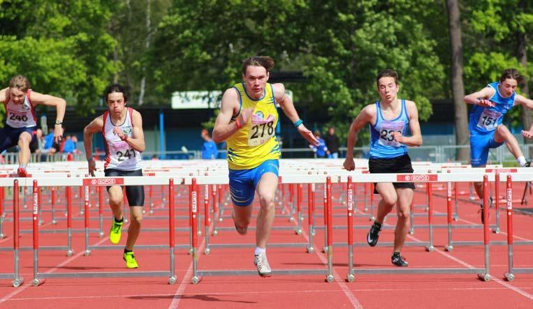 Výbornou úroveň měl dorostenecký oštěp, v němž berounský David Mittelbach hodem dlouhým 62,32 m vylepšil svůj letošní výkon téměř o 10 metrů a poskočil na druhé místo tabulek a třetí je teď aktuálně