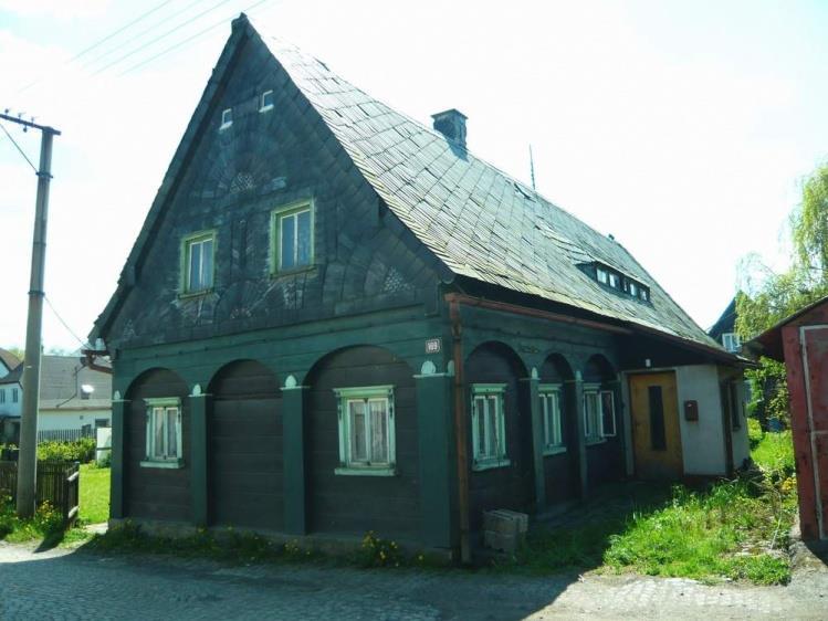 Náměstí Míru cca 250m.