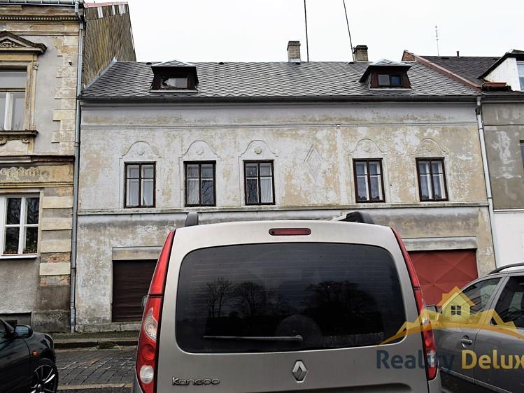 Záznam o prodeji srovnávané nemovitosti č. 3 1. Identifikace Prodej, Rodinný dům, 320 m 2, Smetanova, Celková cena: 1.160.000 Kč Adresa: Smetanova, 2.