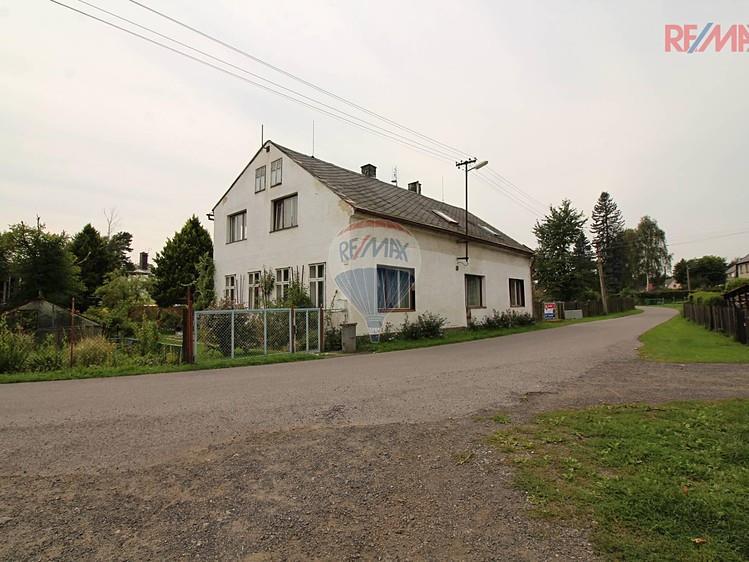 Identifikace Prodej, Rodinný dům, 300 m 2, Císařský, Celková cena: 900.
