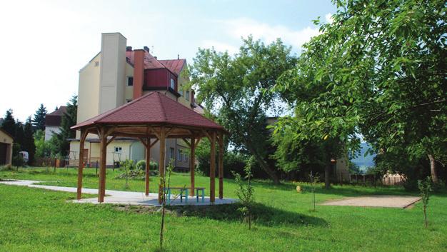 14 organizační členění Služby pro osoby se zdravotním postižením Domov pro osoby se zdravotním postižením Boletice sídlo Spojenců 214, Děčín XXXII Rok 2013 Domov pro osoby se zdravotním postižením se