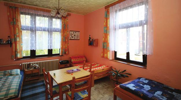 24 organizační členění Intervenční služby Aktivity pro klienty v roce 2013 Byla podána žádost o registraci služby odborného sociálního poradenství, která byla úspěšná.