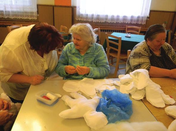 4 poslání Zřízení organizace Centrum sociálních služeb Děčín, p. o. (dále jen CSS Děčín) je zřízena na základě usnesení zastupitelstva města Děčín č. ZM 04 20 05 03 ze dne 21.10.