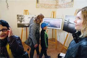 Mši může navštívit kdokoli, můžete tak spojit historický akt s prohlídkou, jinak nepřístupné, kaple sv. Antonína.