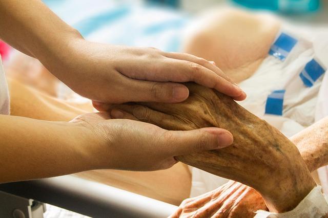 Sledování kvality života umírajících dotazník IPOS IPOS (Integrated Palliative Outcome Scale) Autor: Cicely Saunders Institute při King s College Jedná se o nástroj měření kvality života u