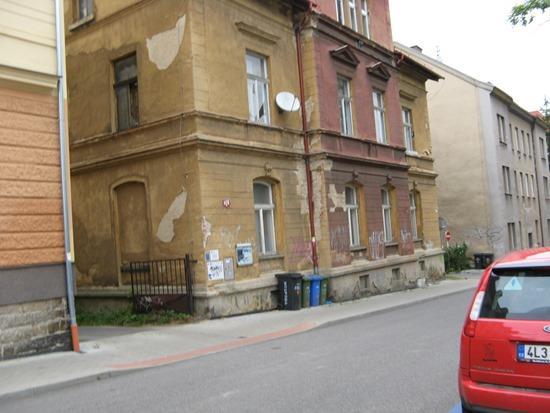 Příloha č. 6 Foto objektu: Kontrolu za účasti ředitelky PaedDr.