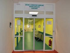 nadzemním podlaží. Poradny jsou rozděleny podle odborností na alergologickou, kardiologickou, neurologickou, konziliární, rizikovou a nefrologickou.
