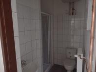 kanalizace ústředního topení a EI., nové zařizovací předměty.