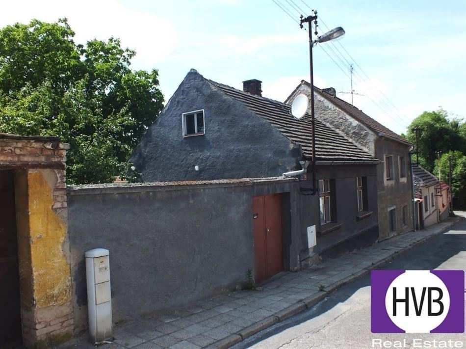5) Rodinný dům Nabídková cena: 1 870 000 Kč Lokalita: E.