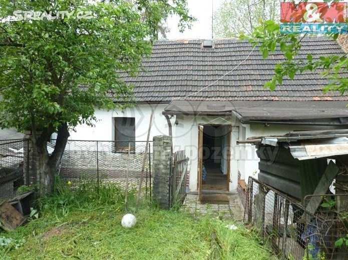 Závady právní povahy: Dle výpisu z katastru nemovitostí LV č.
