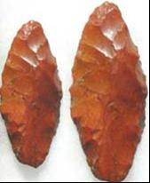 Červený pazourek z Helgolandu a pazourky neobvyklého červeného zabarvení z archeologické lokality u Závišic Aleš Uhlíř V poslední době ledové byla mořská hladina o 110 metrů níž než dnes a Britské