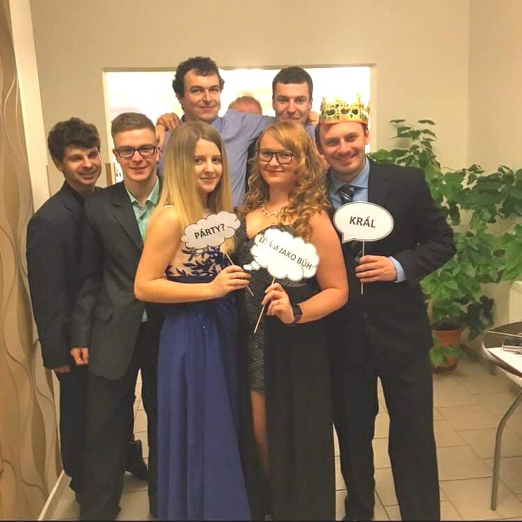 Z KNIHOVNY... Knihovna v roce 2018 Naše knihovna byla v roce 2018 úspěšná. Proběhlo 364 návštěv čtenářů, z toho 107 dětských.