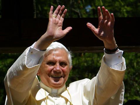 Papeţ Benedikt XVI. odcestuje v sobotu 17. 4. na Maltu. Návštěvu ostrovní země papeţ vykoná při příleţitosti 1950. výročí ztroskotání sv. apoštola Pavla u jejích břehŧ. K 31.12.2008 ţilo na Maltě 443.