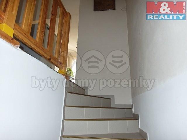 Záznam o prodeji srovnávané nemovitosti č. 5 1. Identifikace Prodej, Rodinný dům, 200 m 2, Veslařská, Ústí nad Labem, okres Ústí nad Labem Celková cena: 2.100.