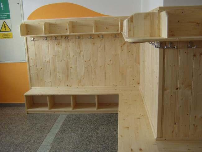 Nové šatní skříně do
