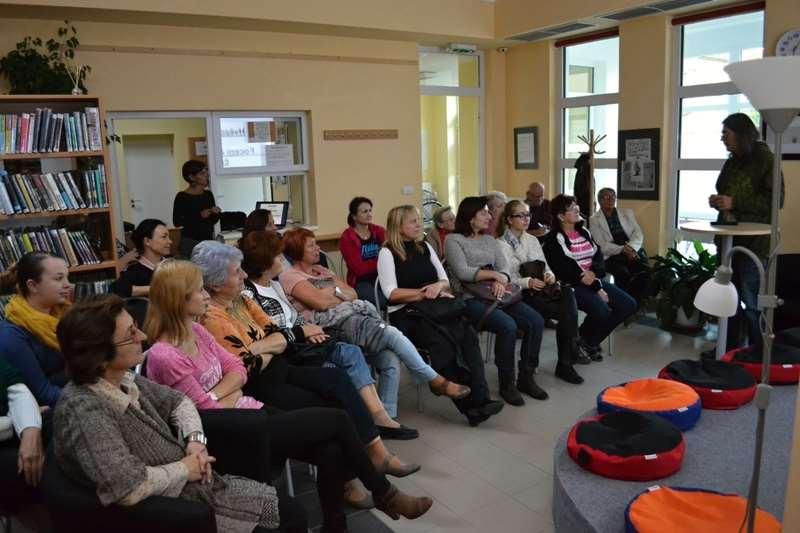 5. 11. 17.00 hod. Rozsviťte podzim s lampiony Fotogalerie 24.