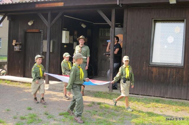 Máme zde i Rychlé Šípy. Dnes sice nakreslené, příště snad v plné parádě. Stanoviště jsou také zajímavá. Soutěží se např.