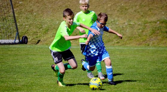 18 VÝSLEDKOVÝ SERVIS MLÁDEŽE MFK KARVINÁ u19 MFK Karviná FC Vysočina Jihlava 9. Podbiol 1:1,4:3np (1:0) msdl st. MFK Karviná u18 FC Hlučín U19 5:2 (1:0) 8. Podbiol, 48. Streit, 56. Štromp, 75.