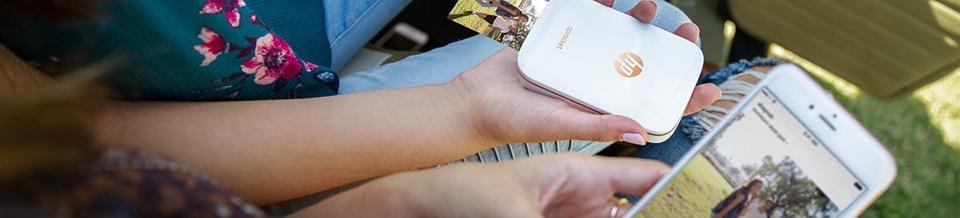 Aplikace HP Sprocket Jednoduše tiskněte fotografie ze sociálních médií Aplikace HP Sprocket vám umožní rychle tisknout vaše oblíbené