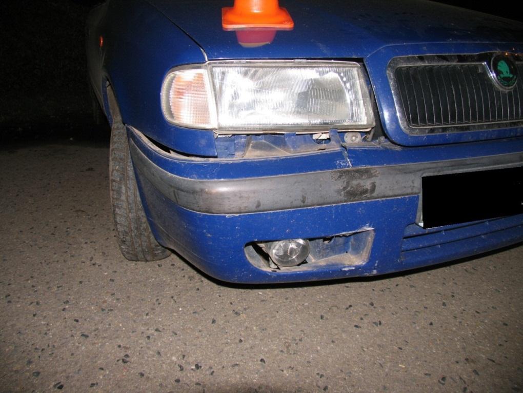 Obrázek 41: Detailní pohled na stopy na vozovce [18] Obrázek
