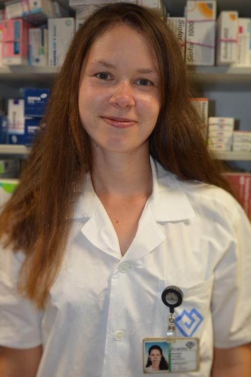 PharmDr. Veronika Krajčová, FN Motol, nemocniční lékárna 2008 - ukončení magisterského studia na Farmaceutické fakultě VFU Brno.