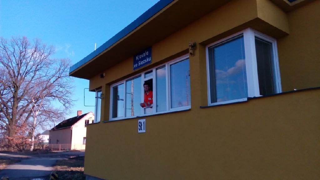Práce signalisty spočívá na spolupráci výpravčího a signalisty, kteří se společně podílejí na stavění jízdních cest, přestavování návěstidel na návěsti zakazující či povolující jízdu.