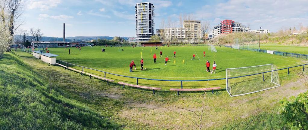 STRANA 8 NOVINY PRAHY 12 VÝROČÍ KVĚTEN 2019 SK Modřany slaví první stovku! V sobotu 18. května zažije areál SK Modřany mimořádný den. Slavit se bude sto let existence modřanského fotbalu!