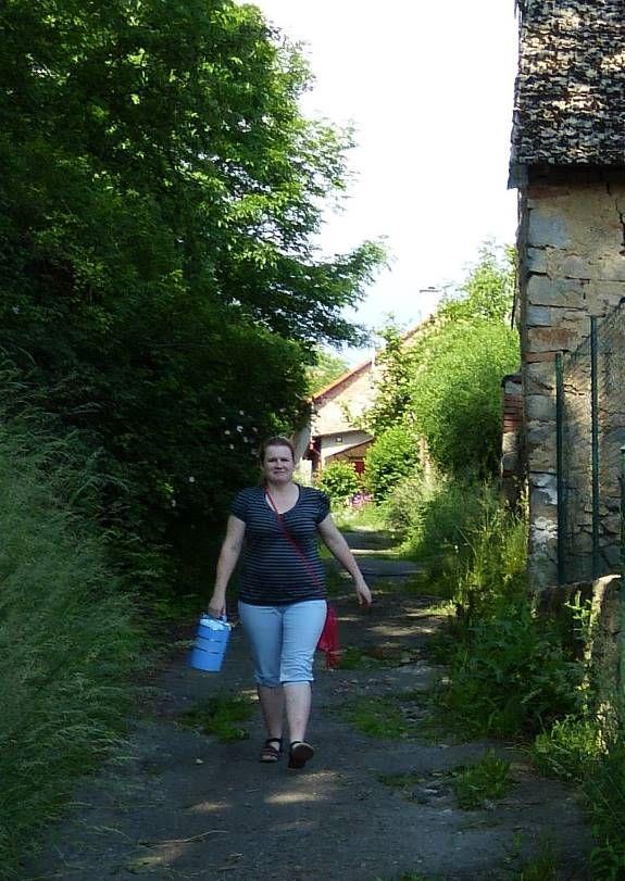 Středisko charitních sociálních služeb Nový Knín Adresa: Náměstí Jiřího z Poděbrad 47, 262 03 Nový Knín Vedoucí: Vladimíra Řídká,DiS. Telefon: 604 231 804 e-mail: novyknin@socialnipece.