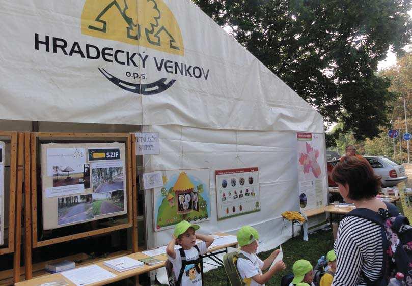 MAS Hradecký venkov připravila pro návštěvníky prezentaci s ochutnávkou na téma Zdravá svačinka a tvořívé dílny pro děti a